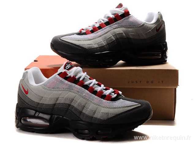 Nike gris et des chaussures rouges (2)